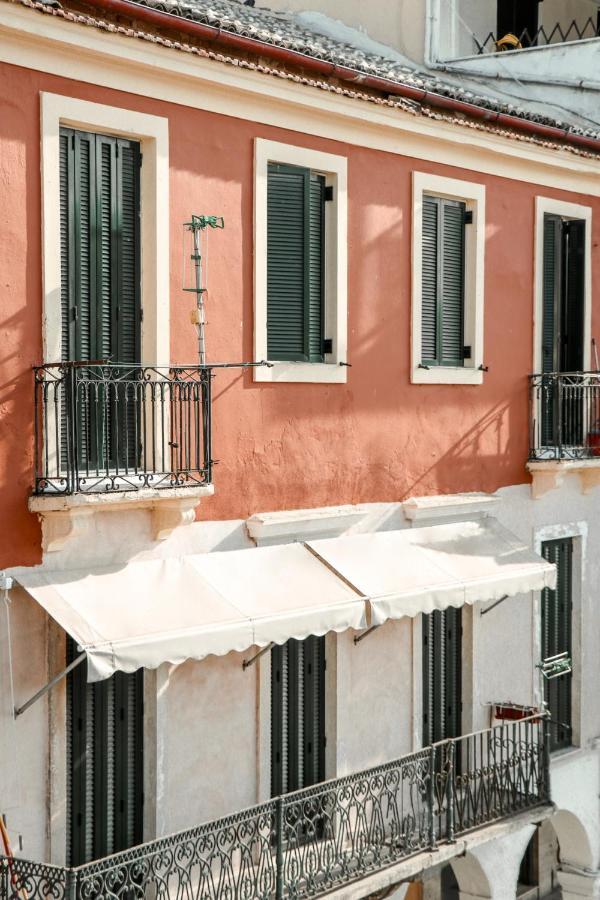 Down Town Apartment By Corfuescapes Corfu  Eksteriør bilde